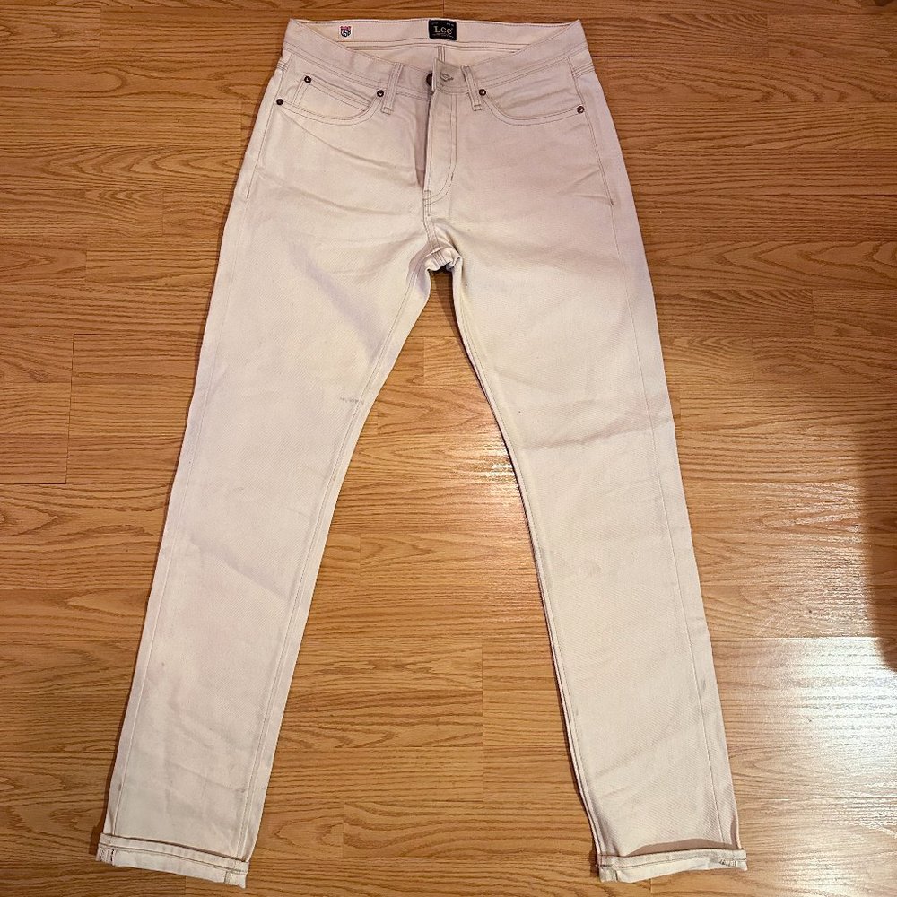 Capture the Essence of Vintage Denim with Rare Lee 101 Selvedge Jeans! 🌟